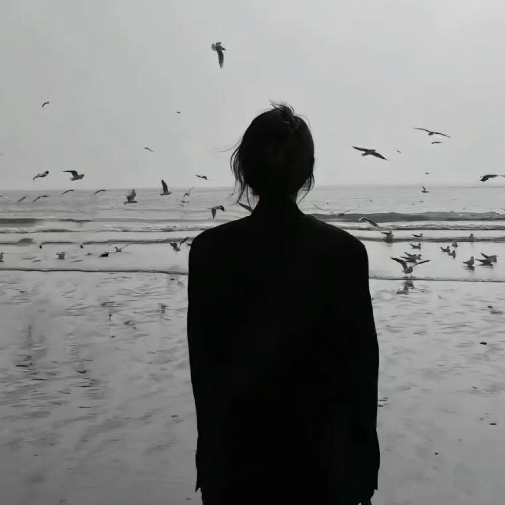 廾 匸、