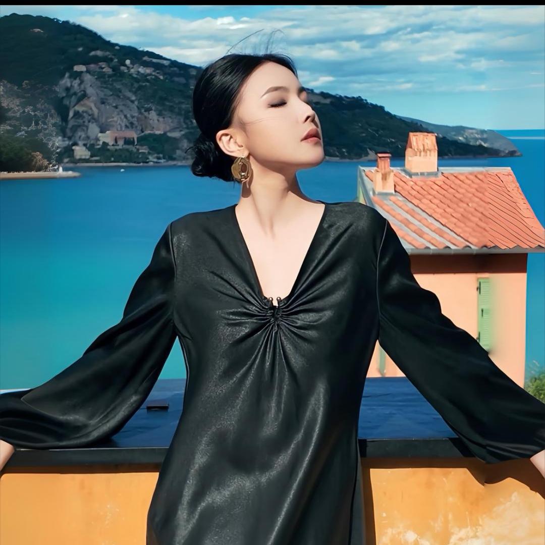 溶溶RONGRONG女装精选穿搭