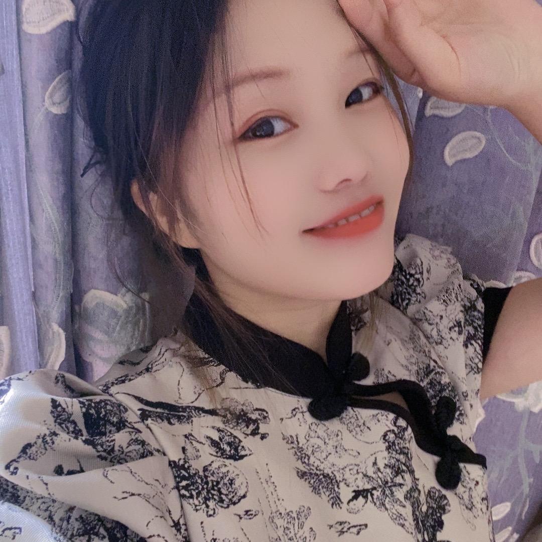 莮士小铺老板娘