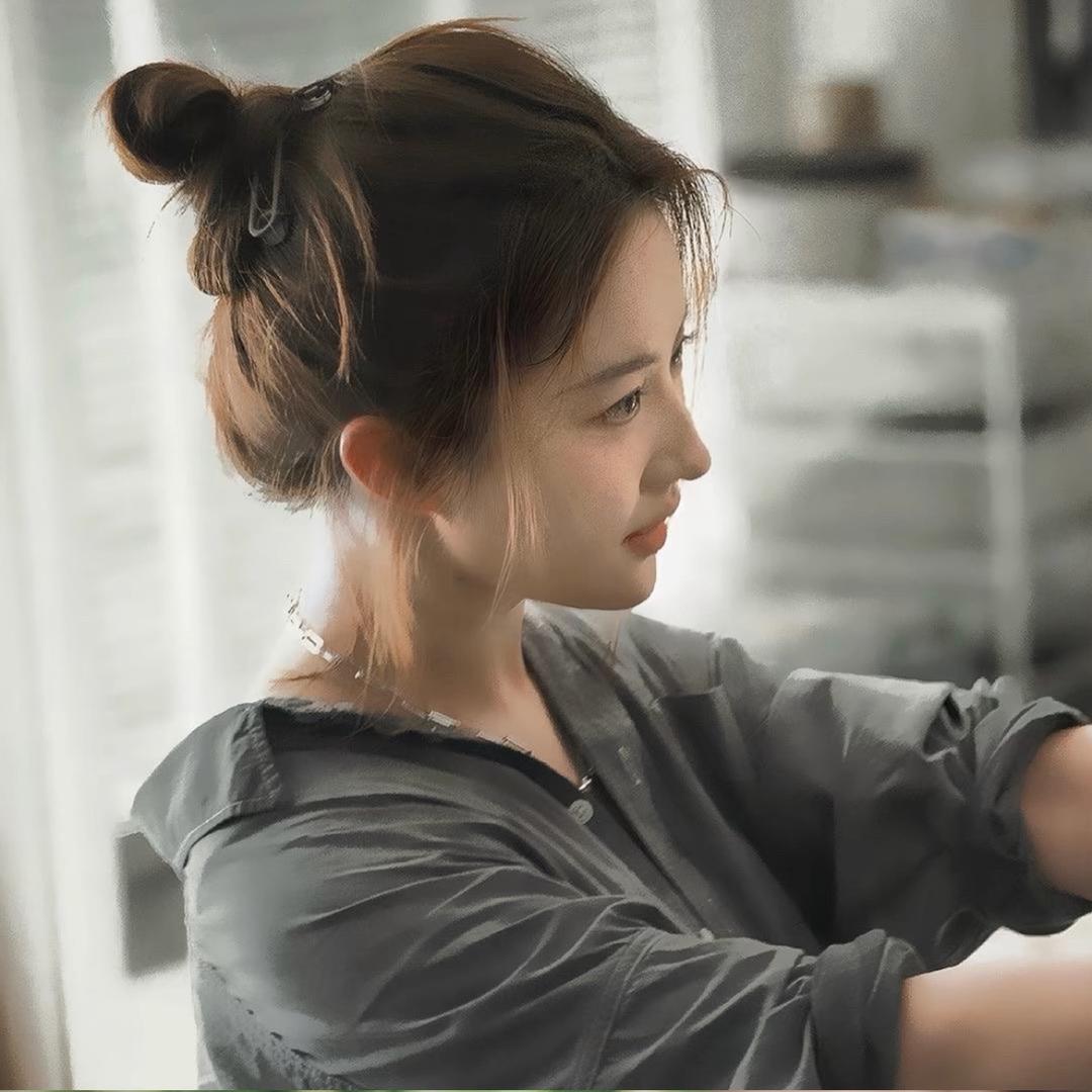 人穷不恋白富美