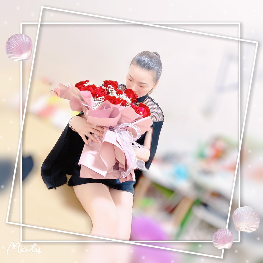 冷语♥(｡￫v￩｡)♥