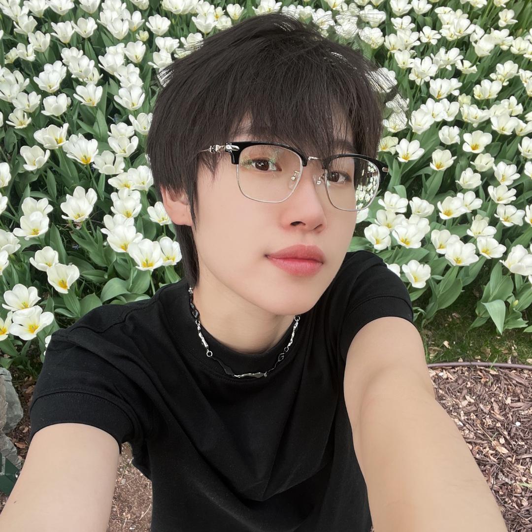 叶三二