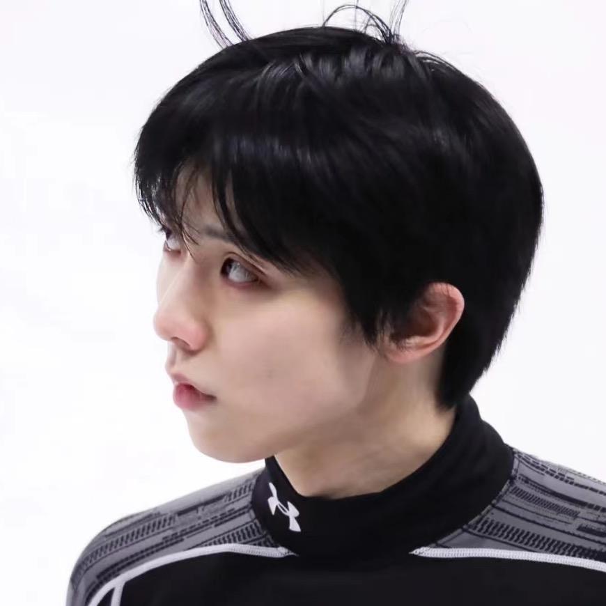 𝐘𝐮𝐳𝐮𝐮.𝐗
