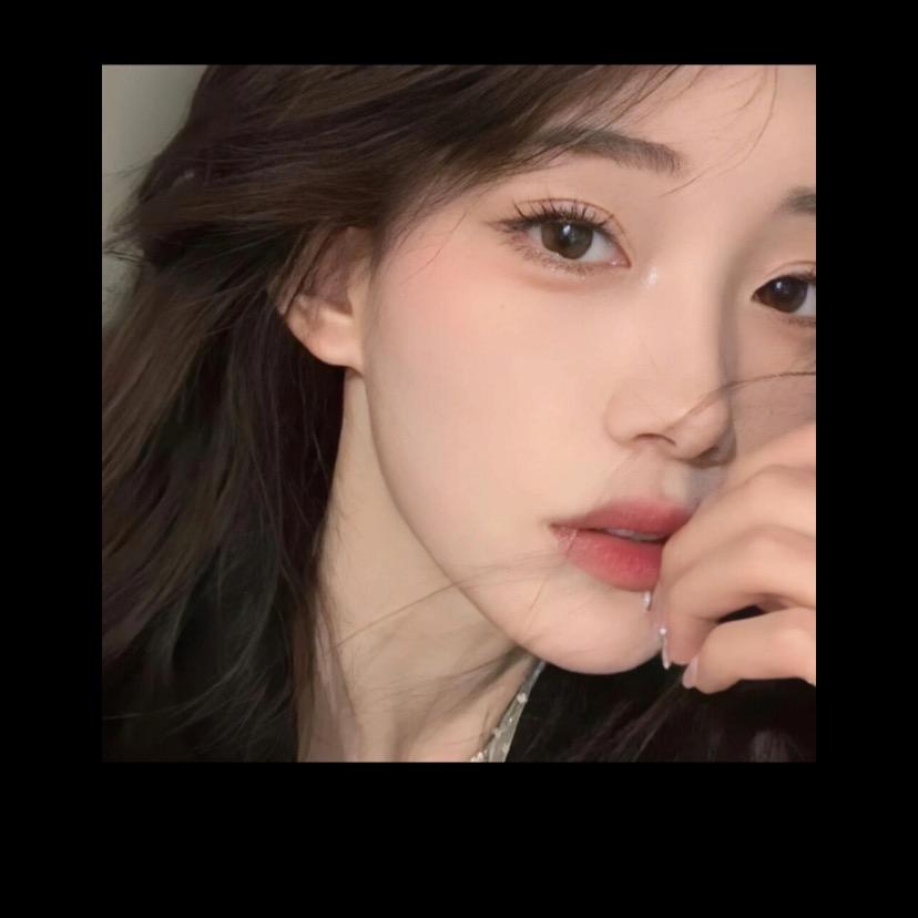 狮子座的她