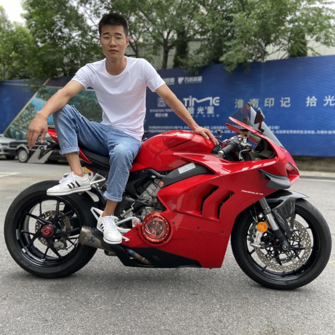 《纵擎机车》放纵的引擎