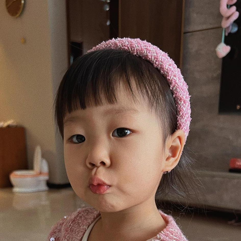 是周茉儿