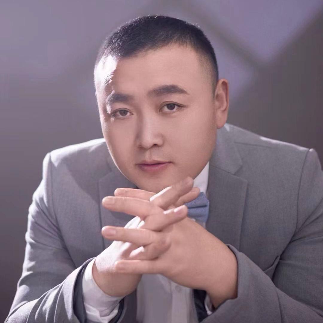 小梁讲团购直播