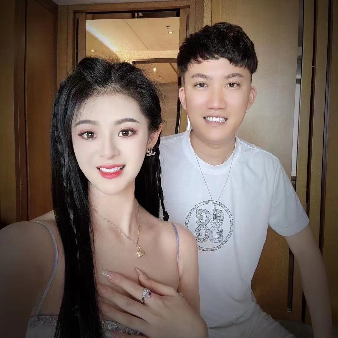 灵美人夫妇