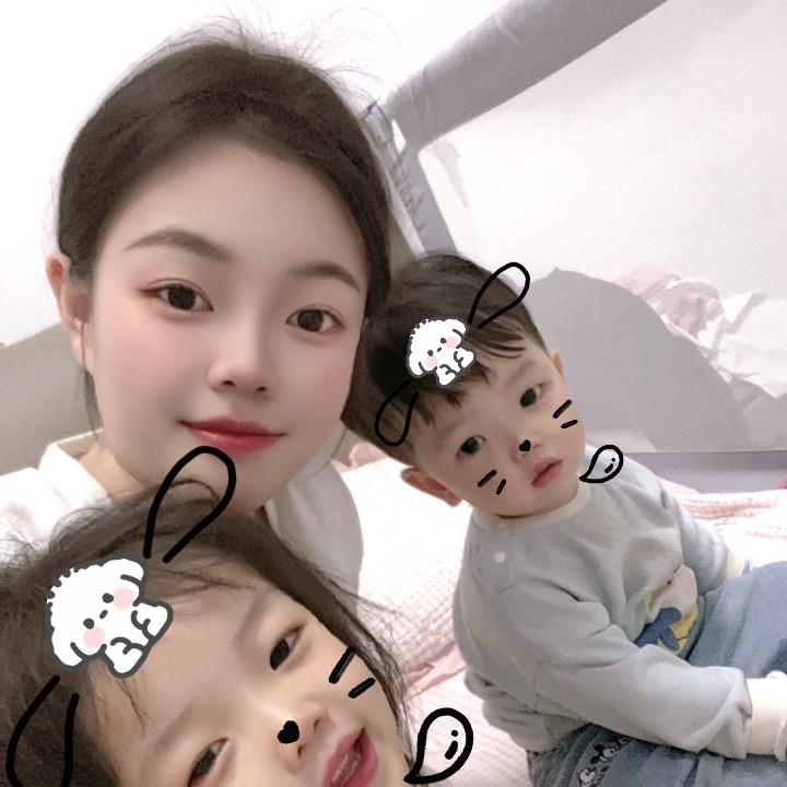 莯莯妈妈呀