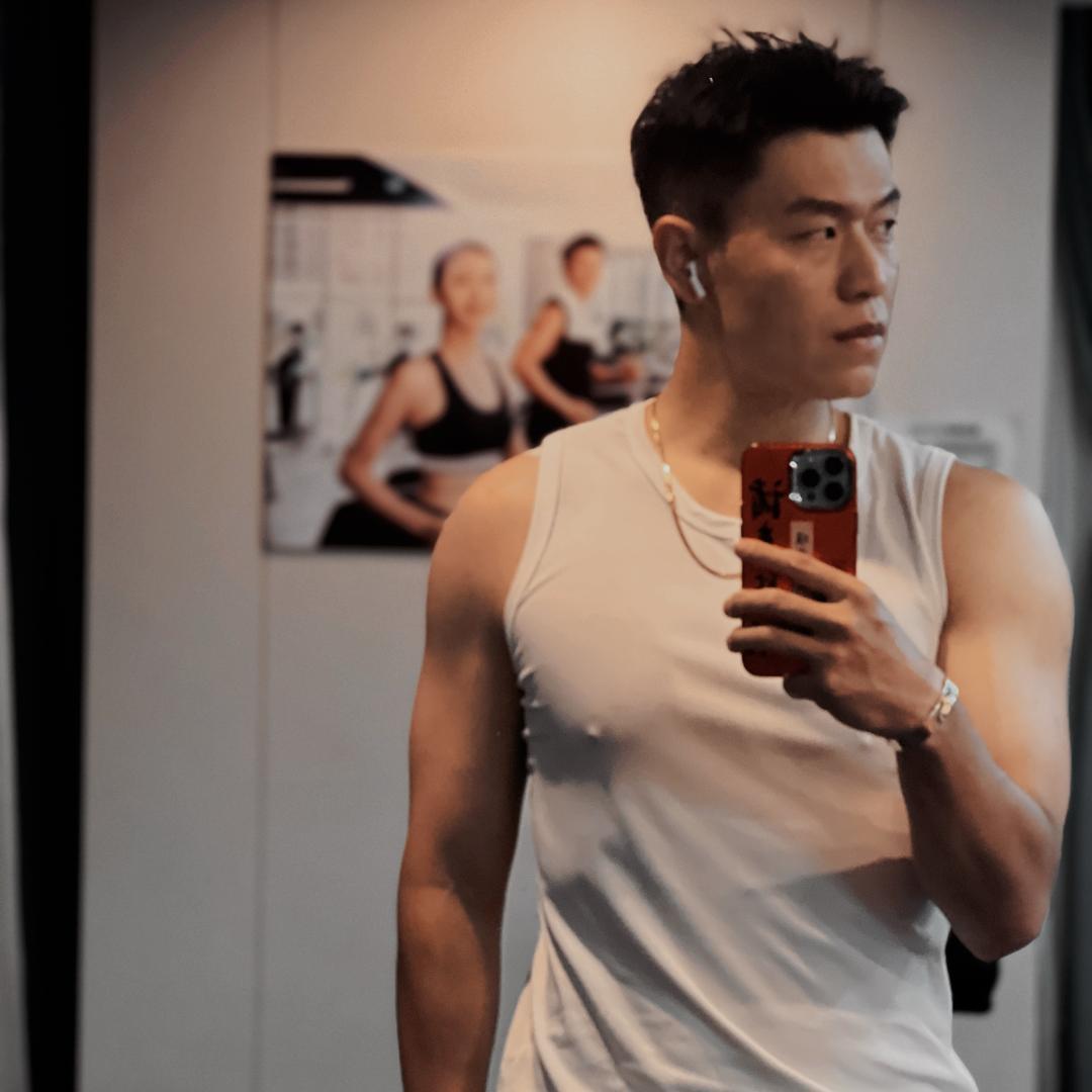 阿拉李要自律