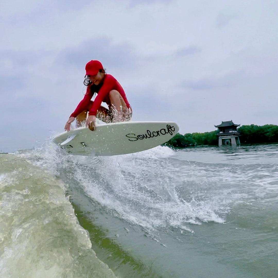 AM爱尾波冲浪🏄🏽‍♀️
