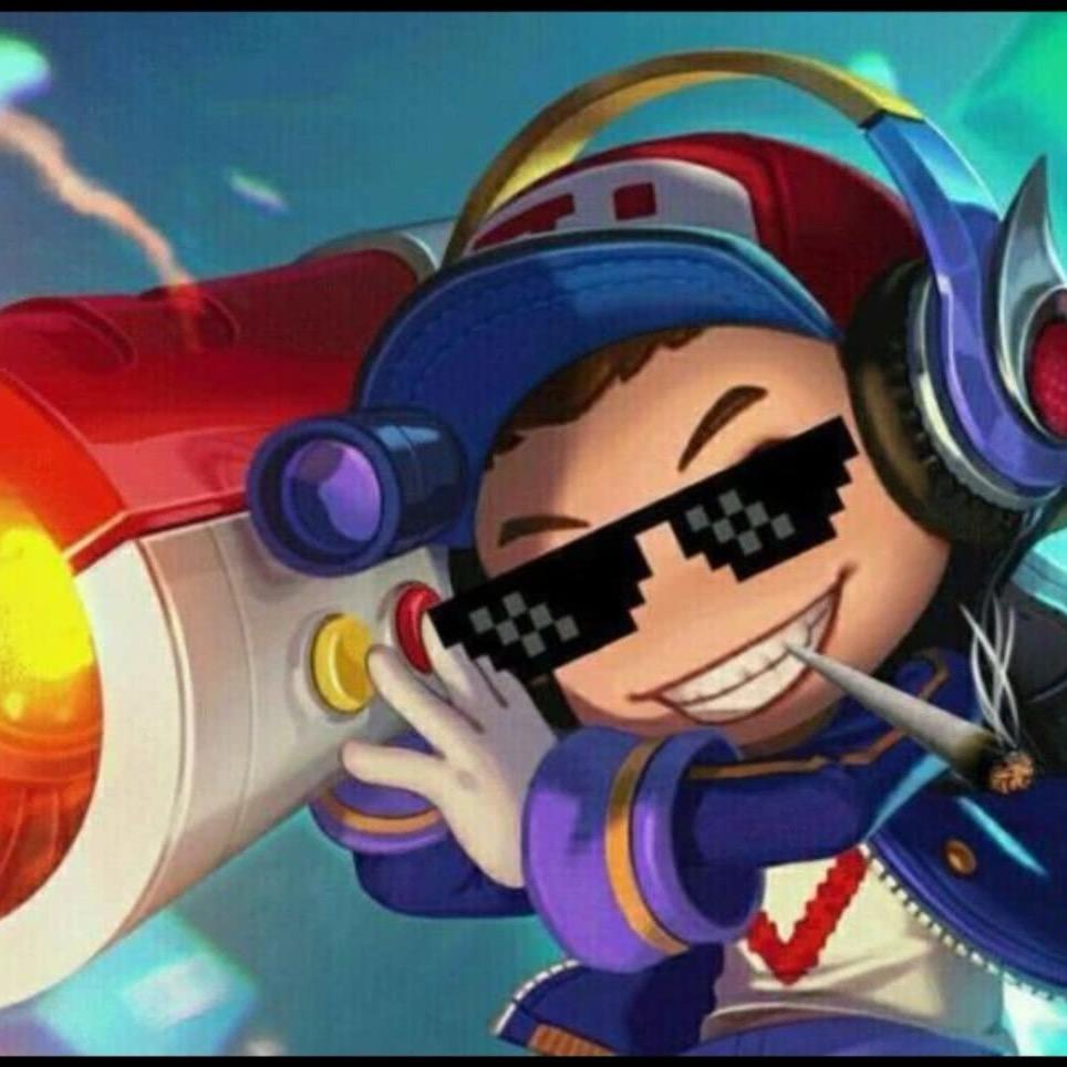 背书包的小男孩🧸