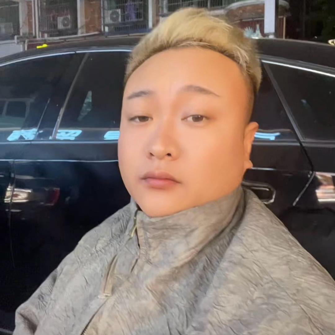 ༄༅༃俗人爱🍷