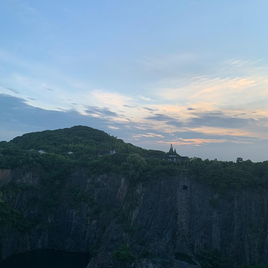 宁静致远 .