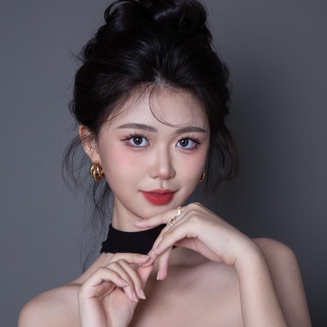 蒋悦（漉漉）
