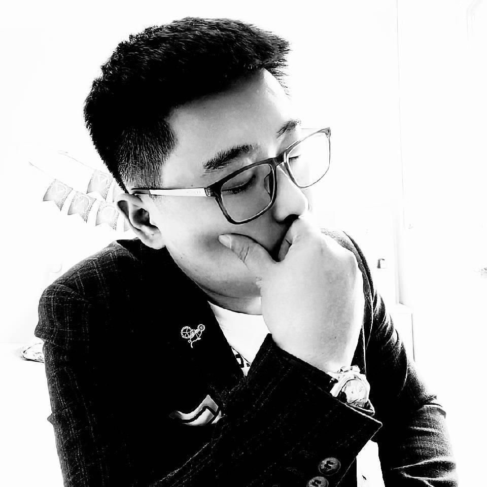 夜都酒吧～这个胖子