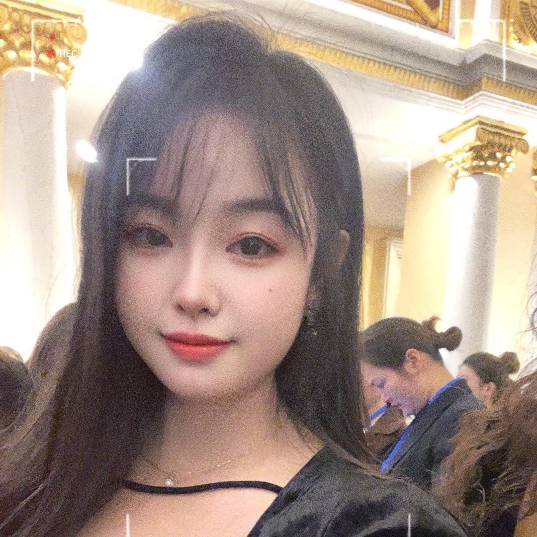杉杉.