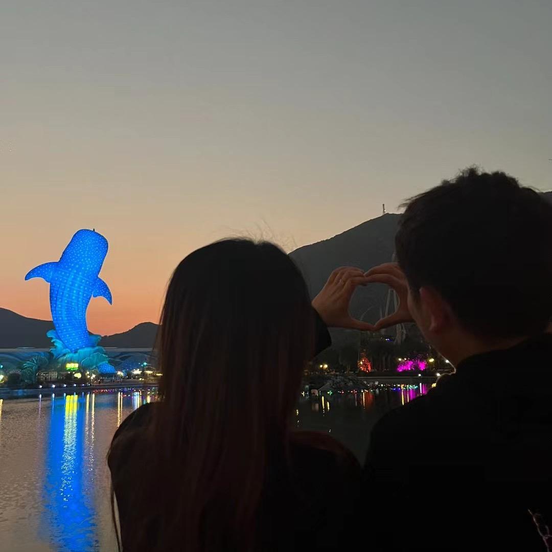 万丈光芒