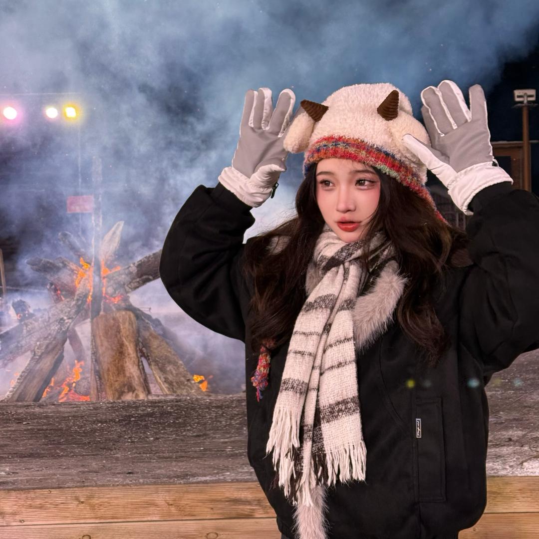 Yang阳阳阳.（赚钱纹花臂）