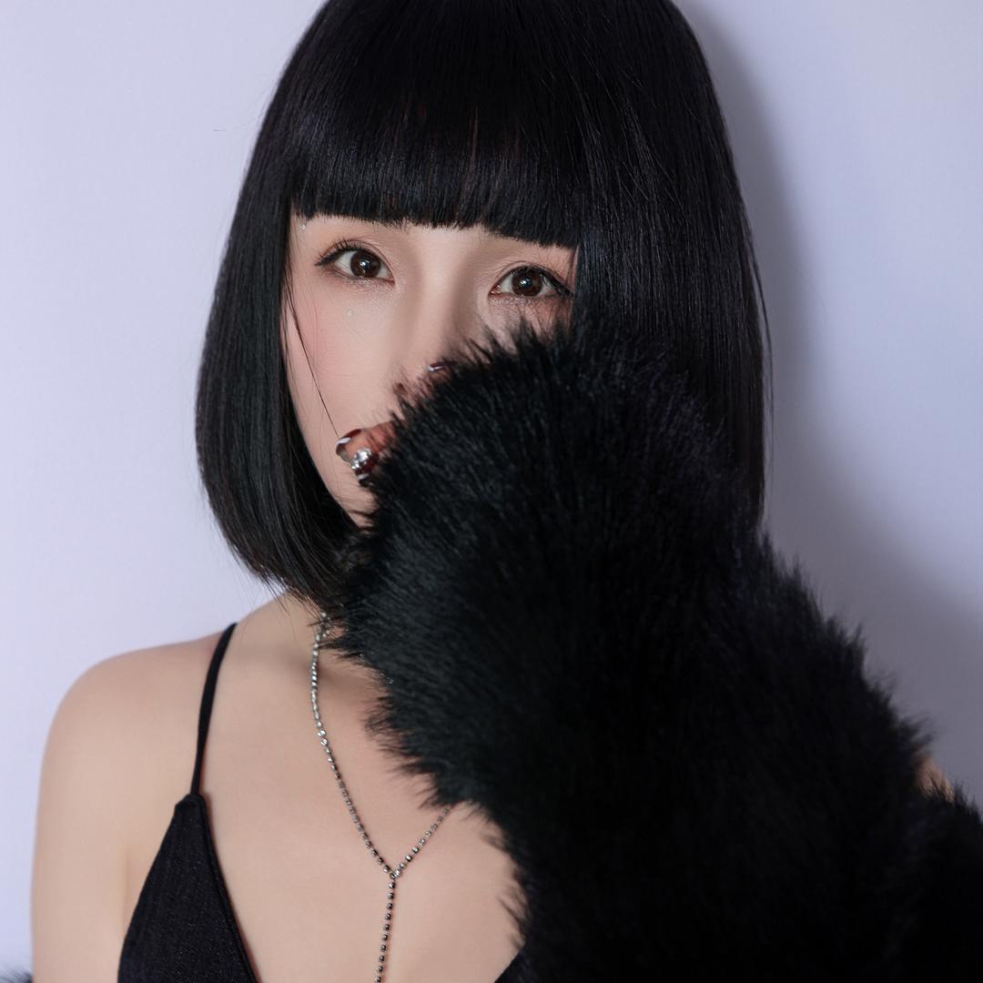 左右女装