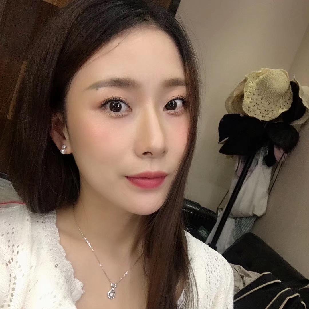 傅小小在新疆喀什