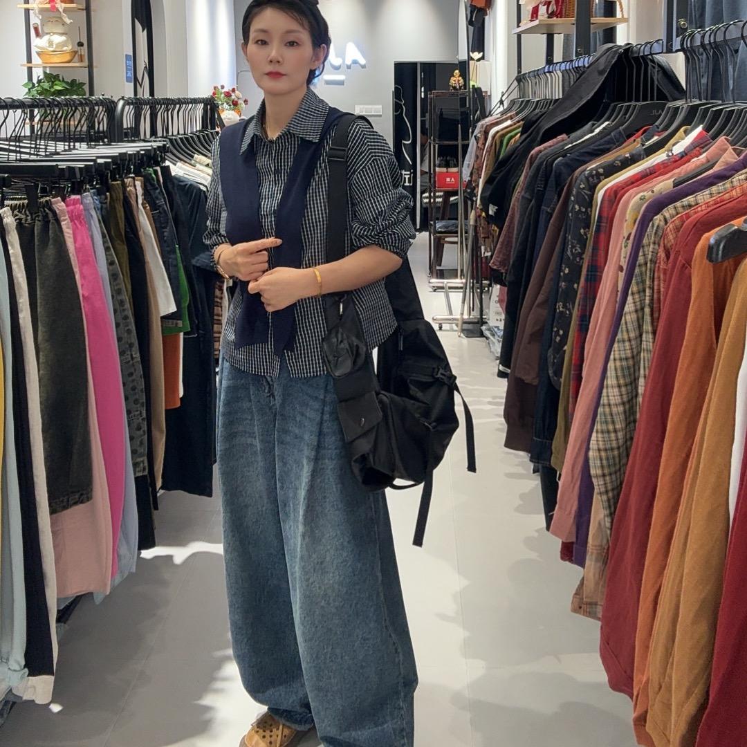 阿基拉服装