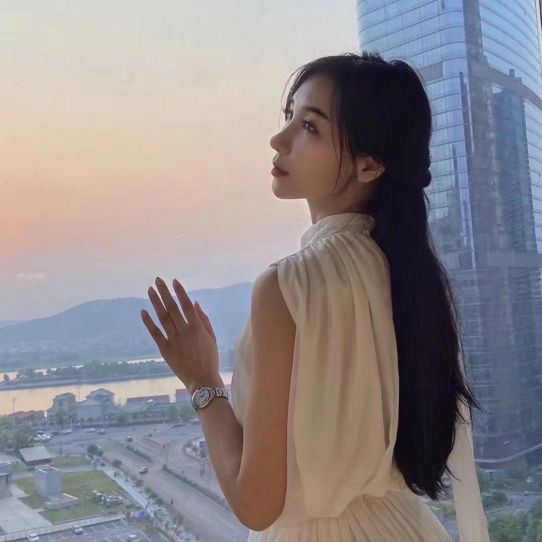 一个柠檬呀