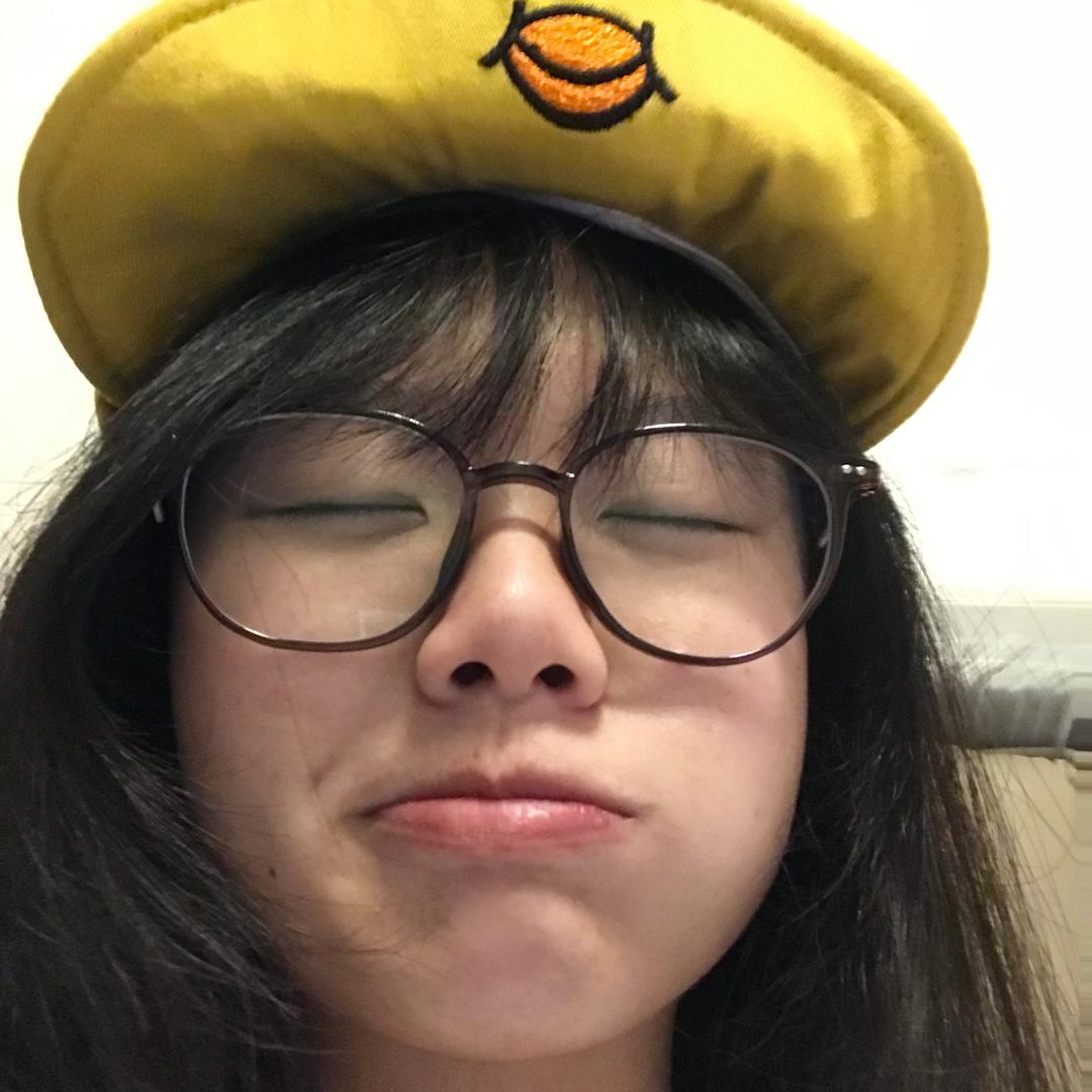 饱饱^