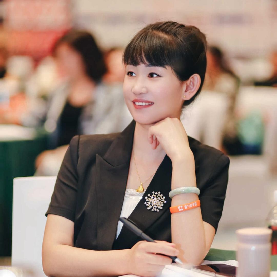 一尊皇牛—闫姐