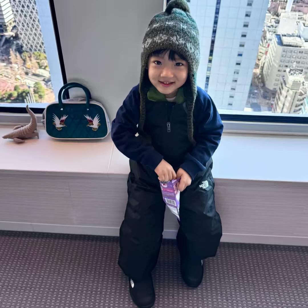 闲着没事老子他妈就喜欢噜噜脸