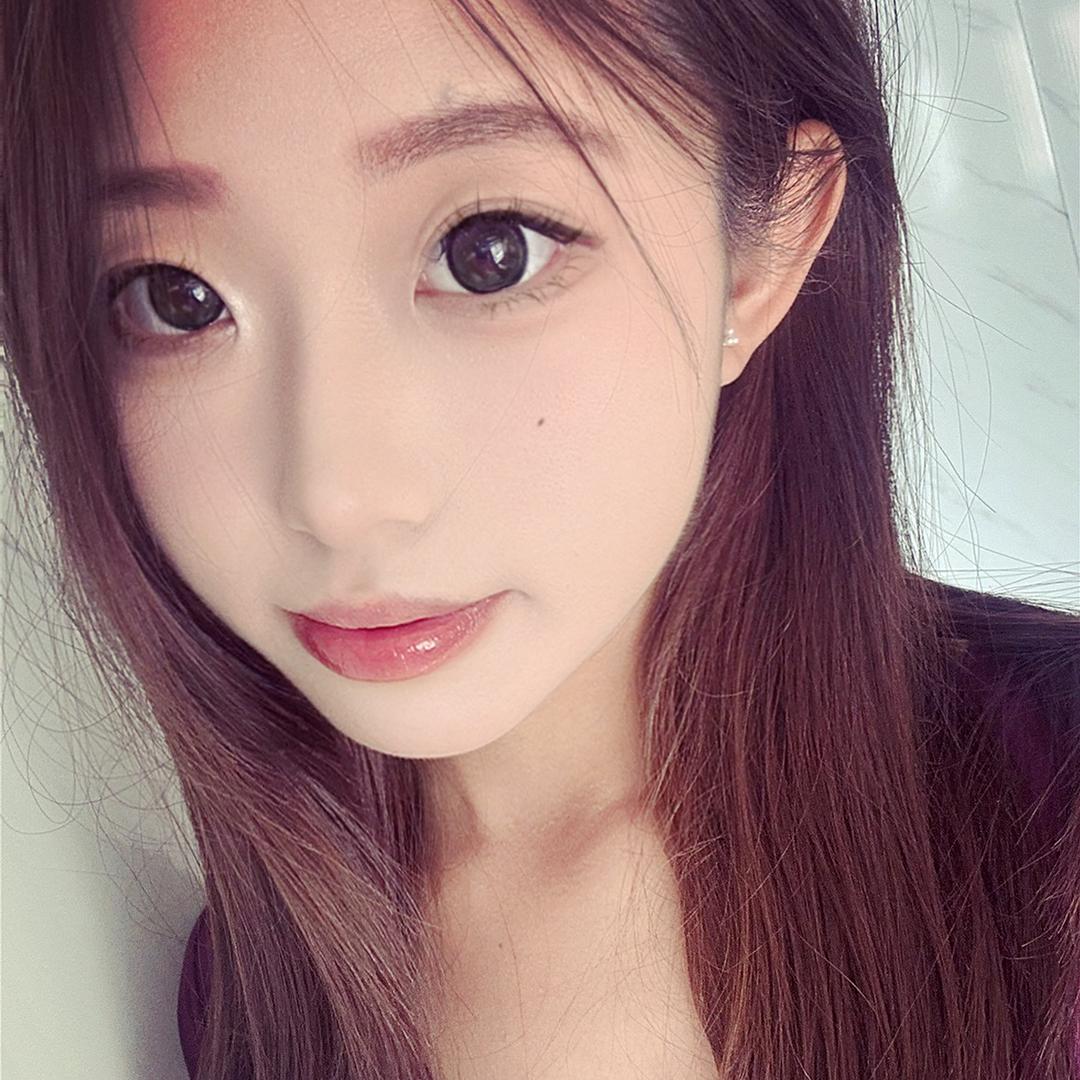 牙牙.