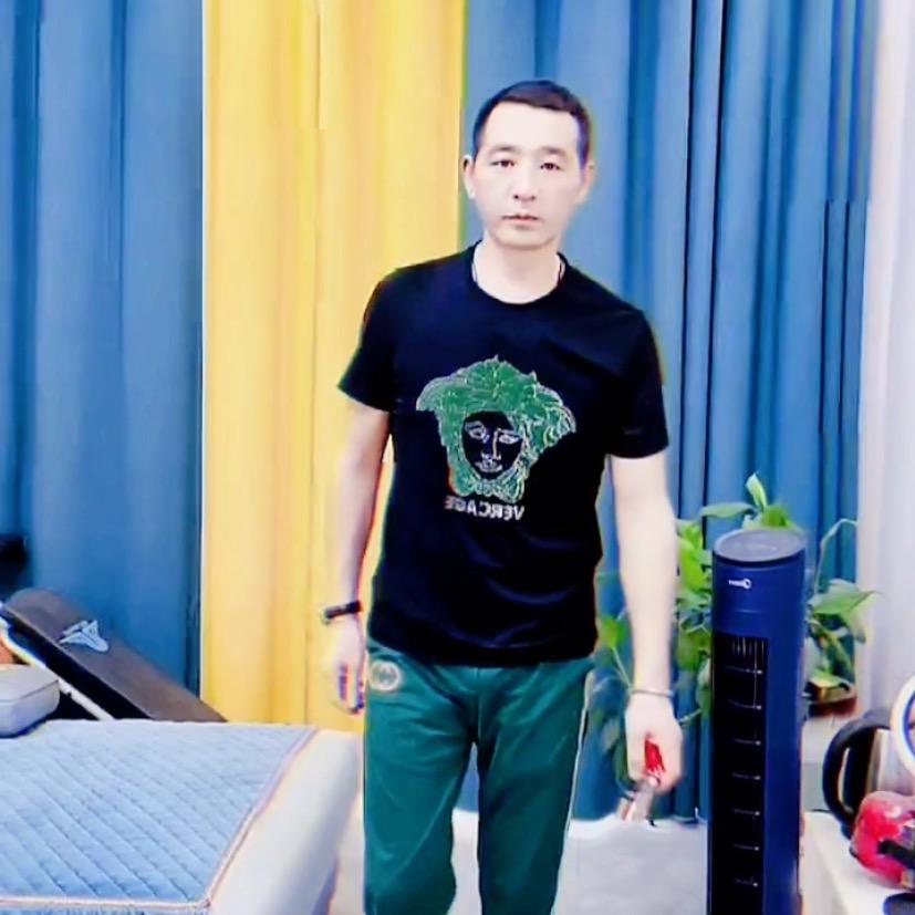 伟少