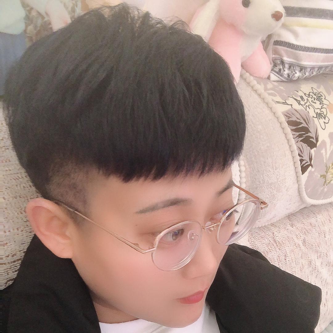 “假小子”