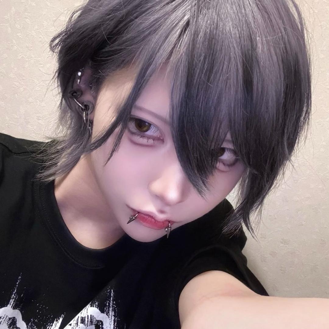 绾荼🌨️（谁给我投了抖减）