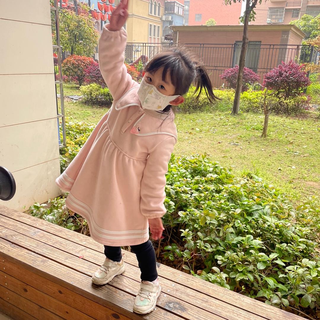 邓敬芳