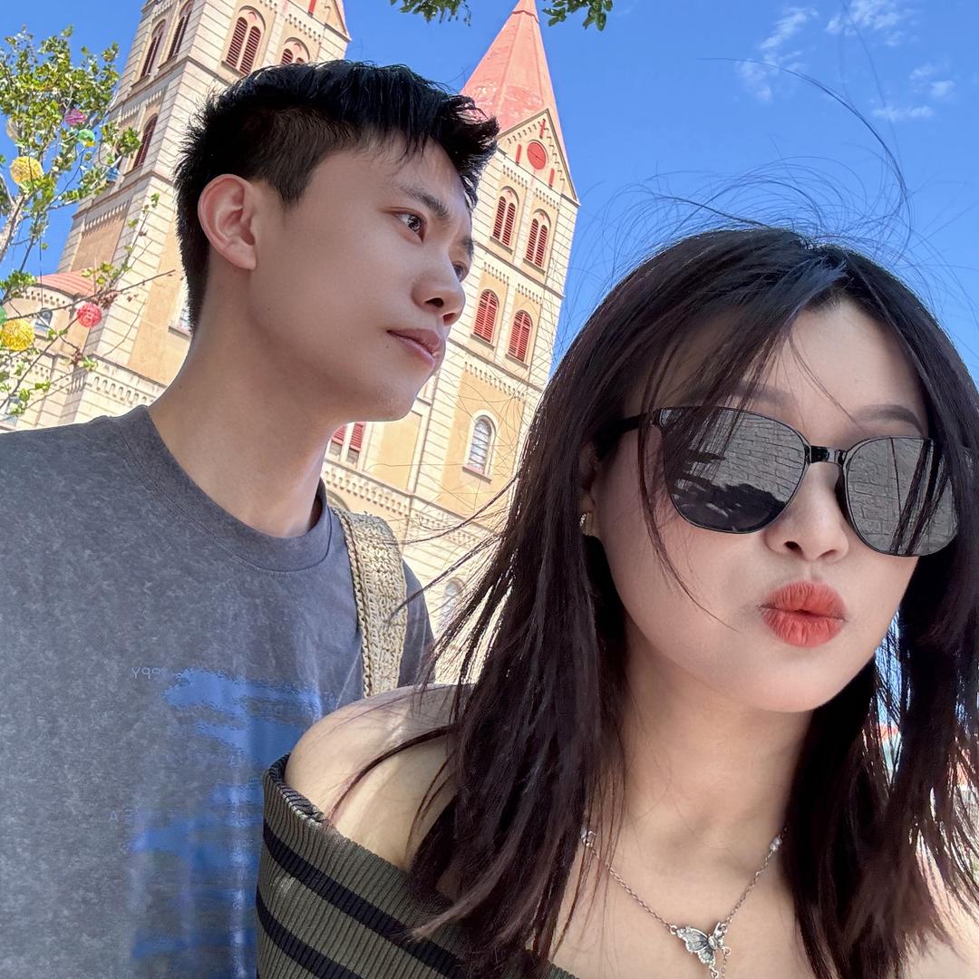 艺术背后的神秘人