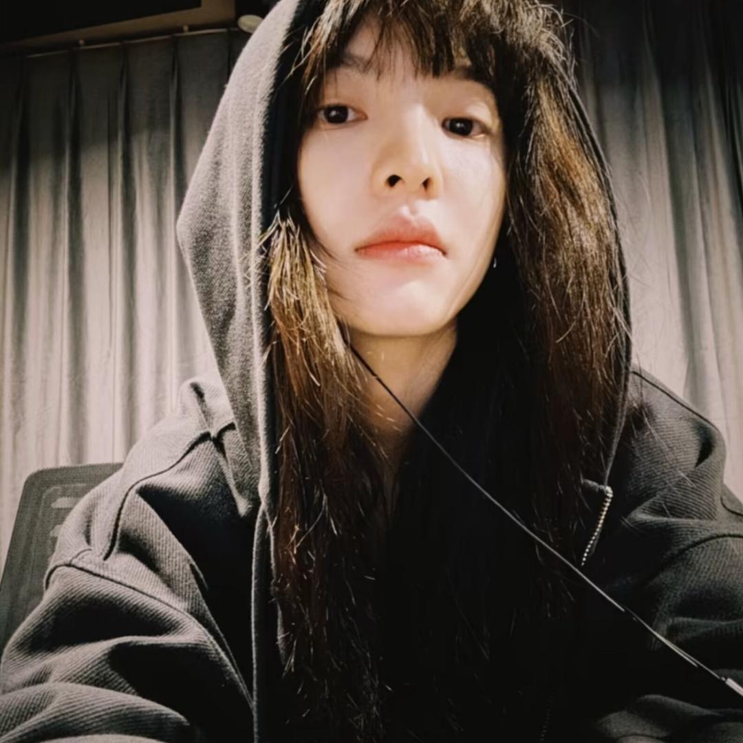 ￴ ￴   ￴ ￴