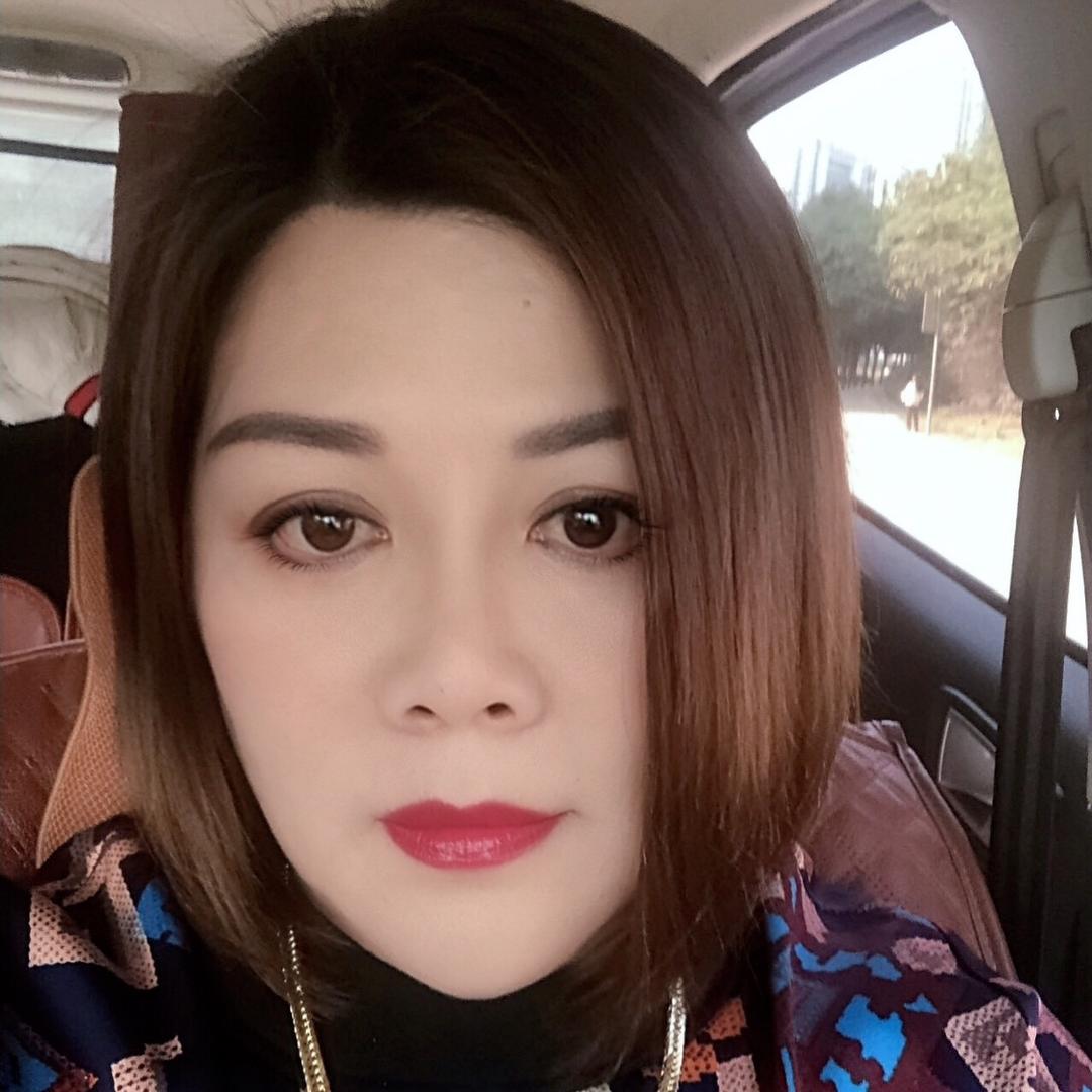 娟子商品在橱窗