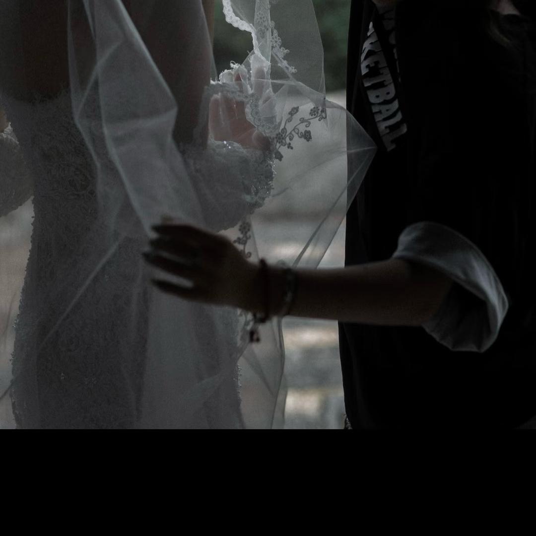 东川白木婚纱 张涵
