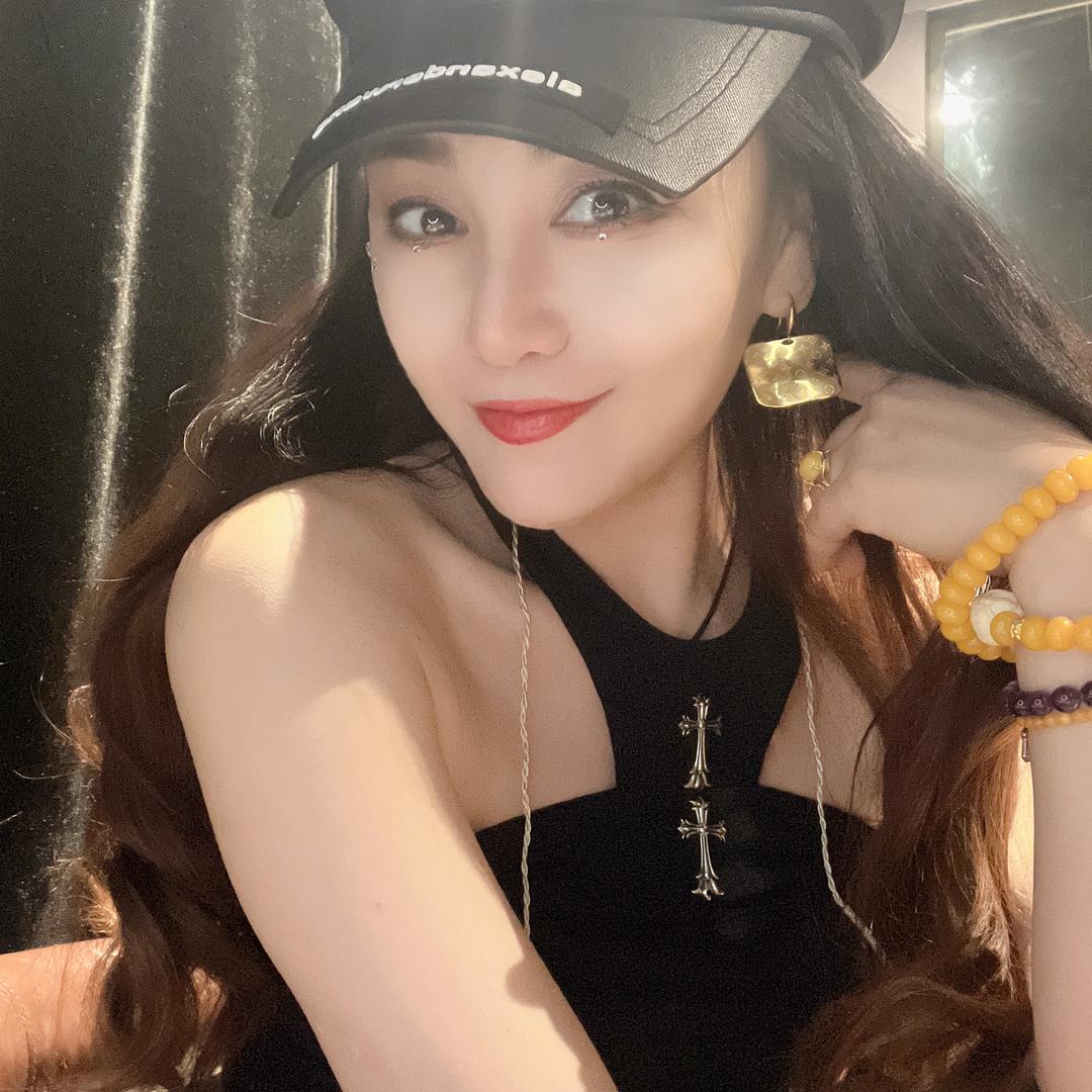 灵沐妍🎙️