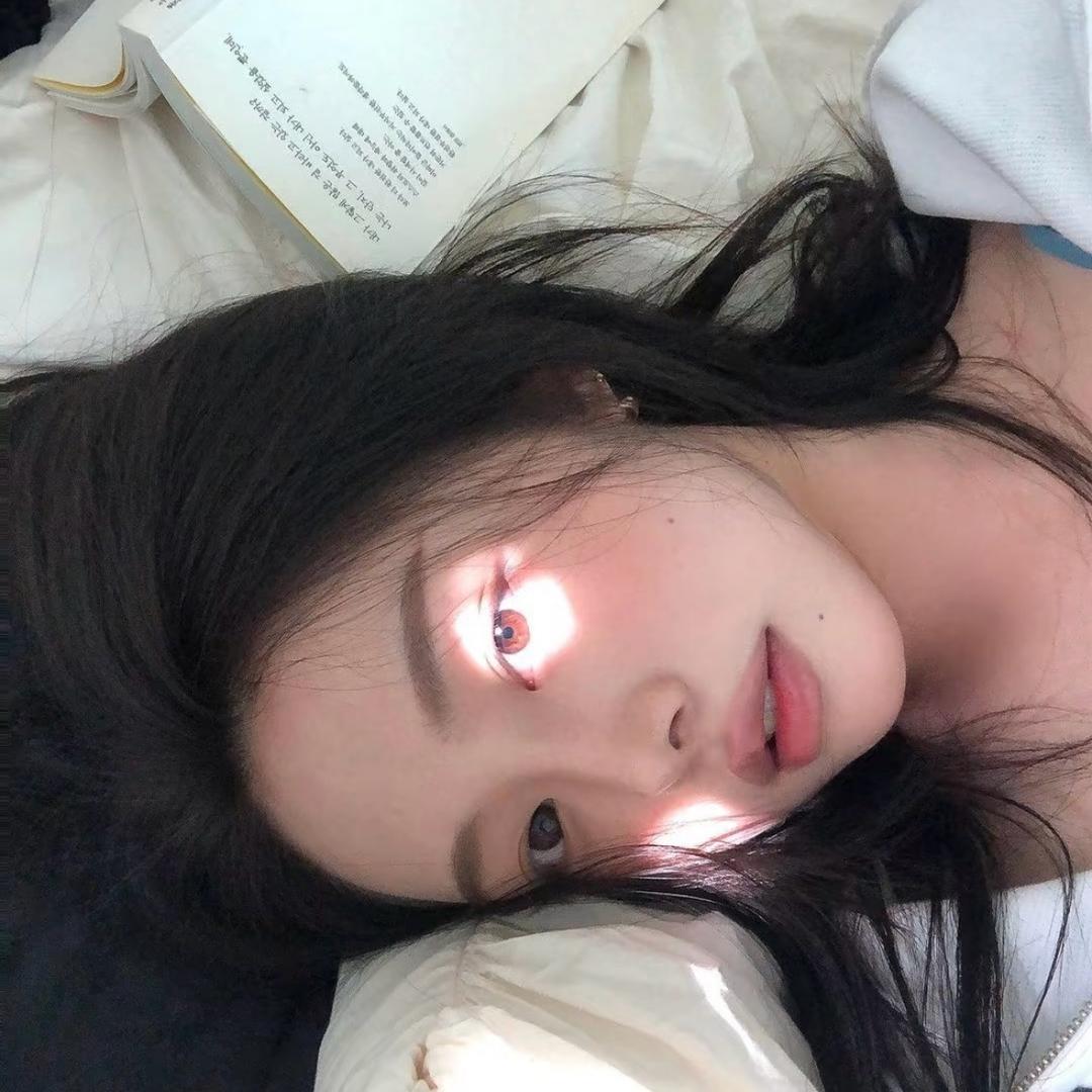 ᶻ