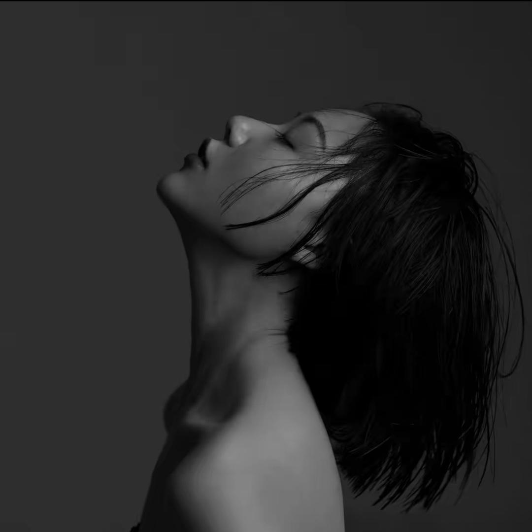 阿曼达🍂《沫恩婚礼跟妆工作室》