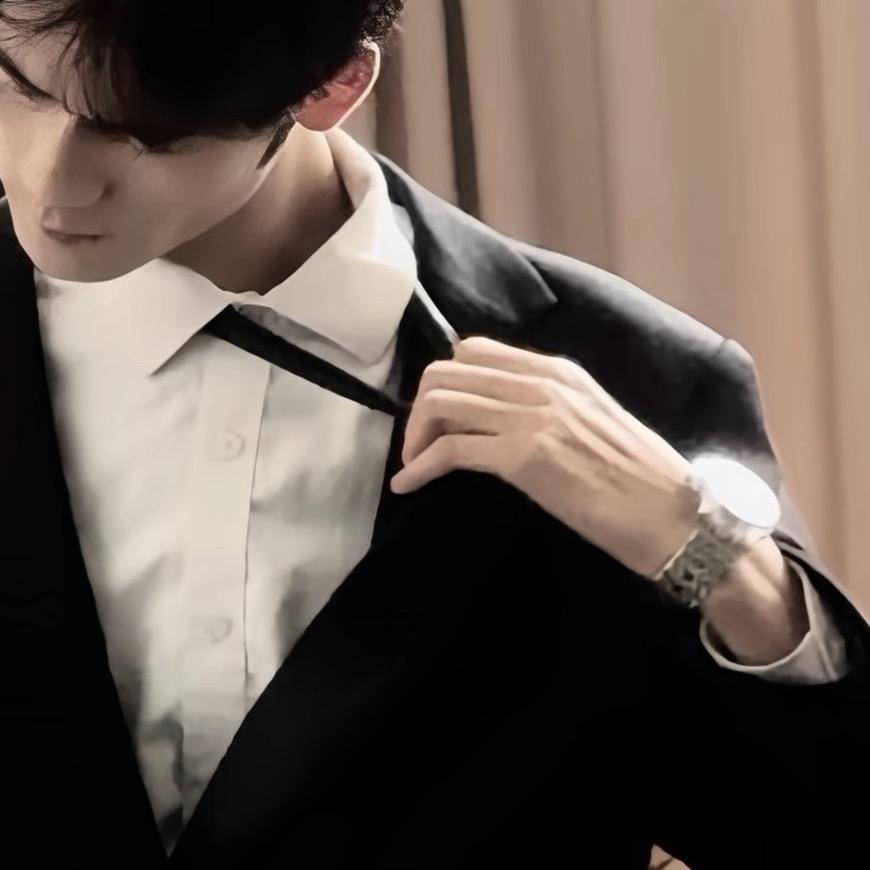 昆山开发区日久融百货贸易商行（个体工商户）