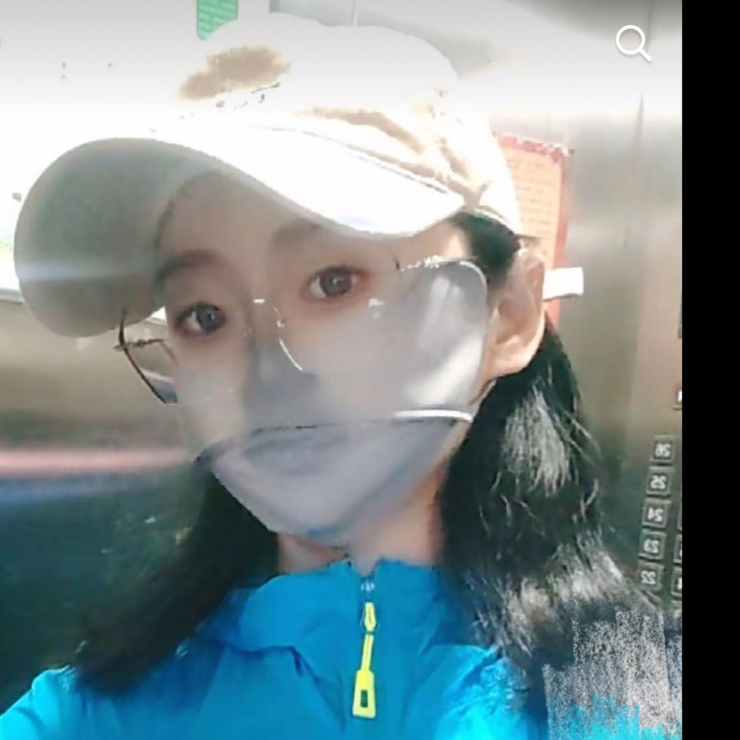爱超小巢（新手主播开播当中………）