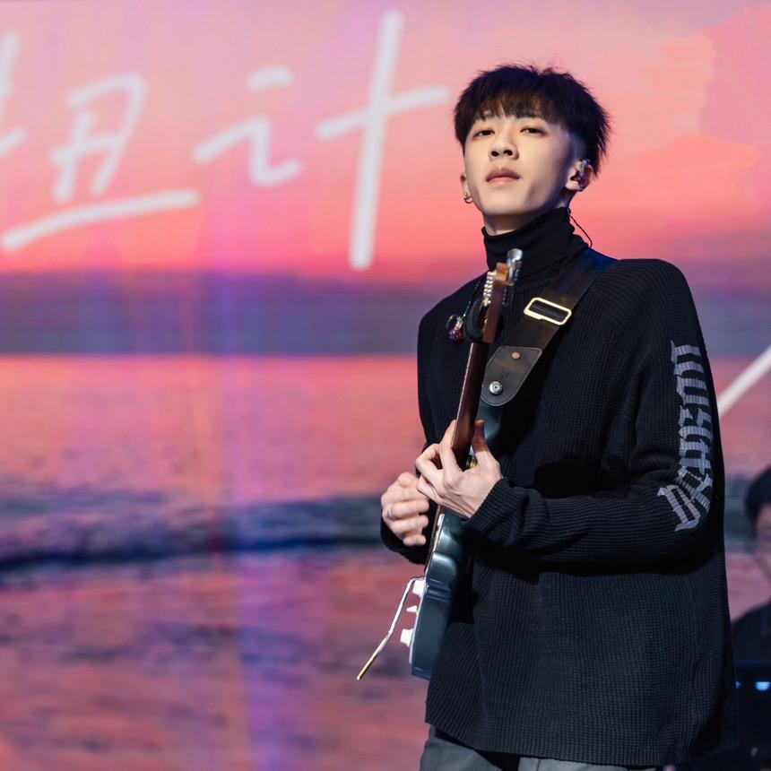 -HuaNGy