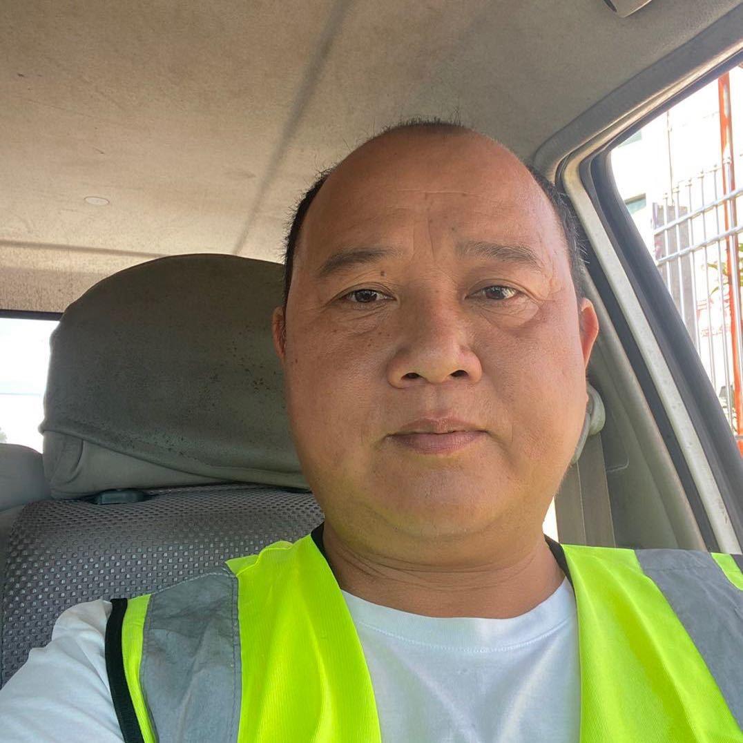 乐鑫驾校教练邓志华