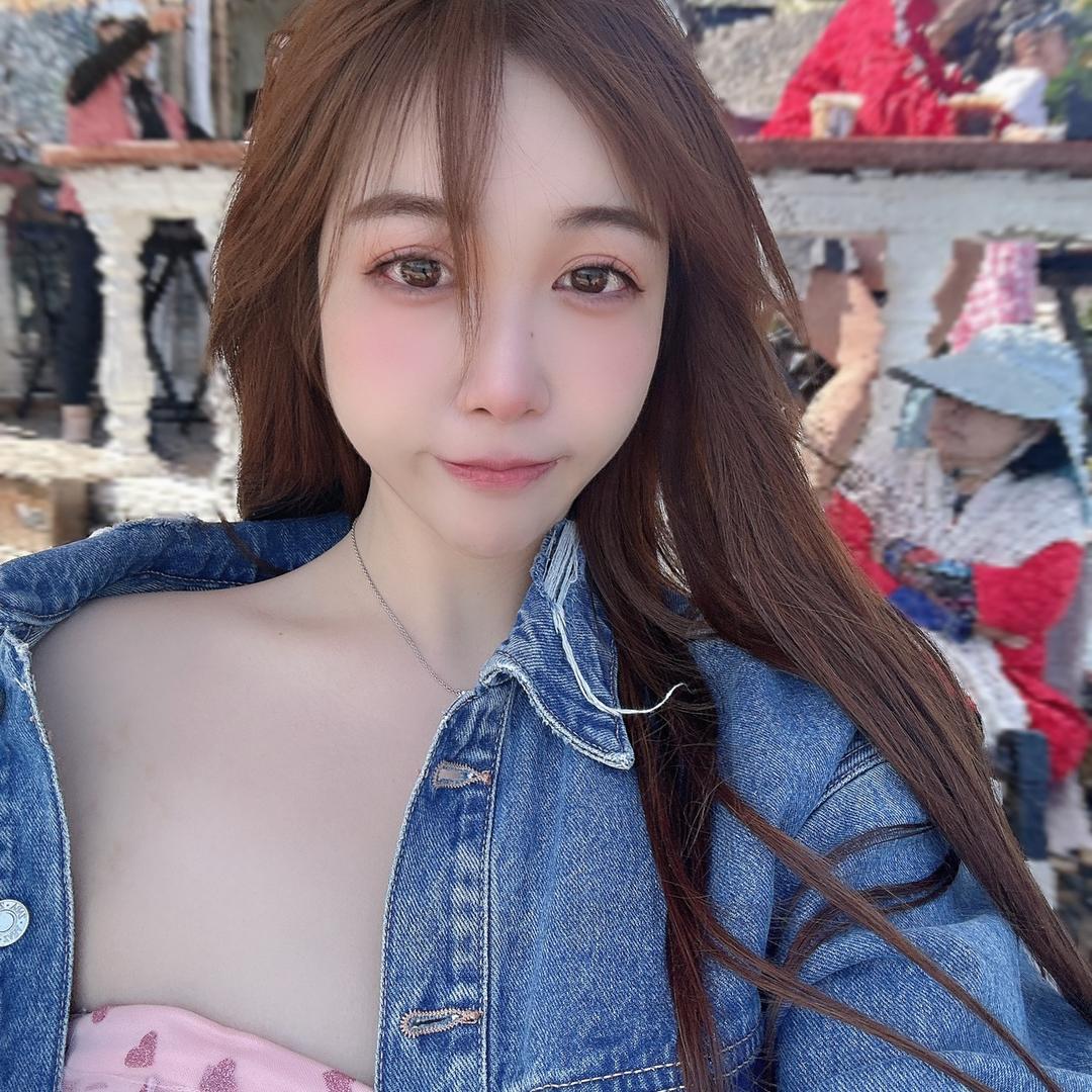 angelina俐瞳