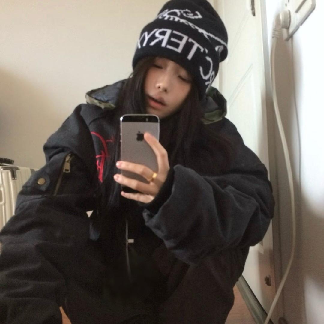 假装病娇女被极品忧郁男锁在他家的99天