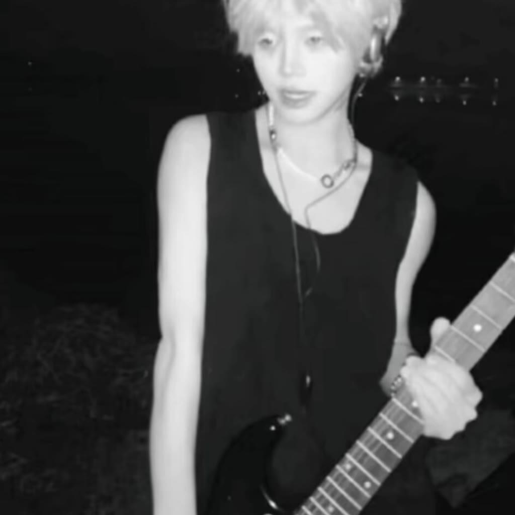 y ᅟᅟᅟᅟᅟᅟᅟᅟᅟᅟᅟ