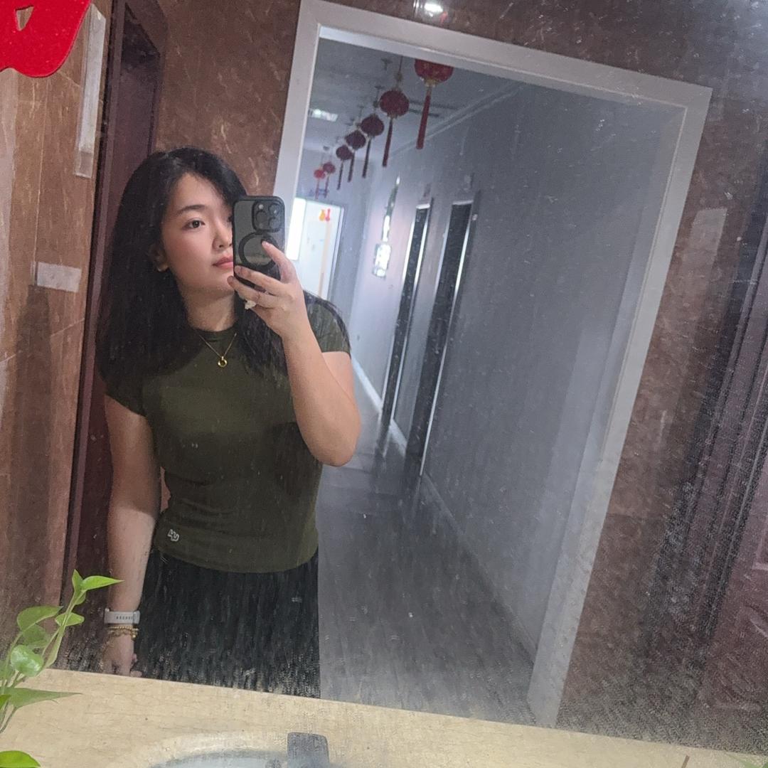 无霞亦无暇